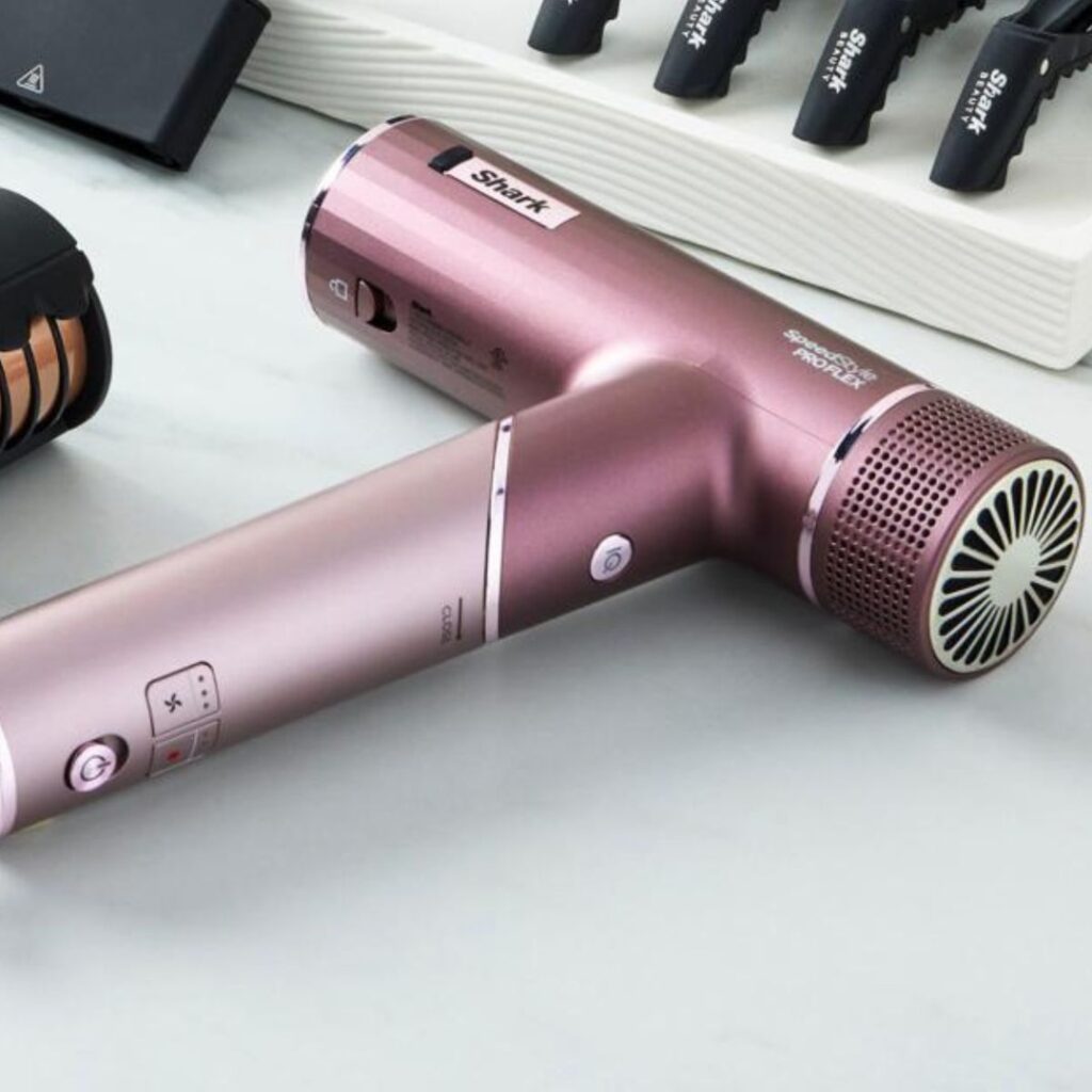 Shark’s SpeedStyle FLEX Hair Dryer Bundle Is 29% Off Right Now