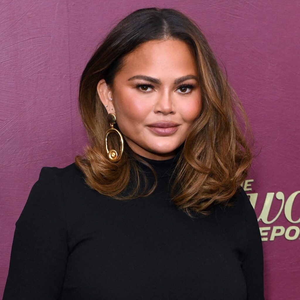 Chrissy Teigen Sober Again After Alcohol Relapse