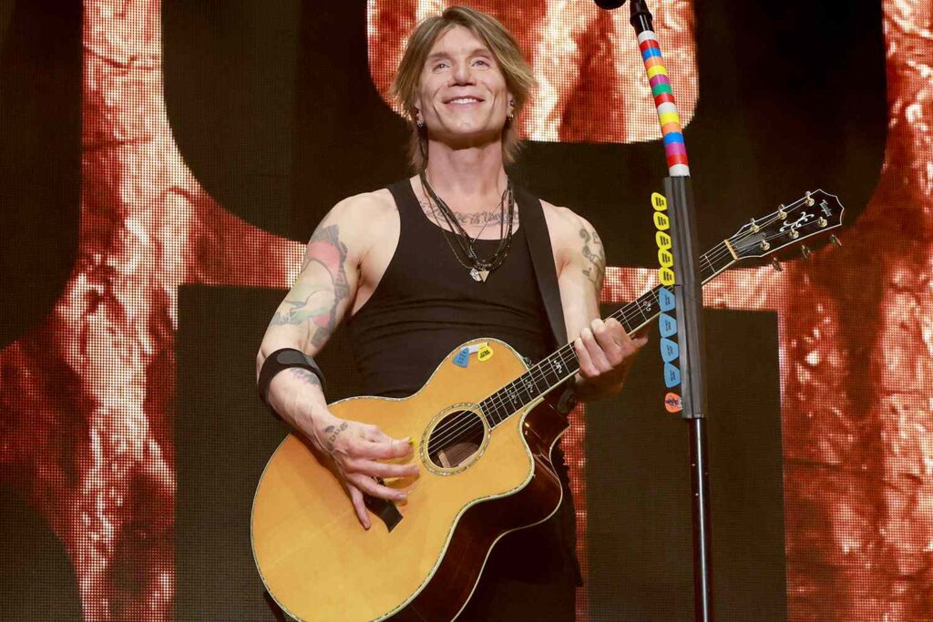 John Rzeznik Says He Failed to Play Iconic Guitar Solo in Goo Goo Dolls’ ‘Iris’