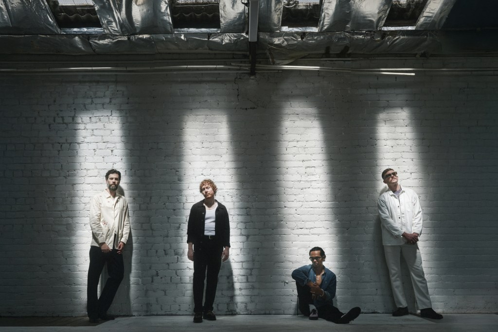 The Temper Trap Perform ‘Giving Up Air’ on ‘Kimmel’