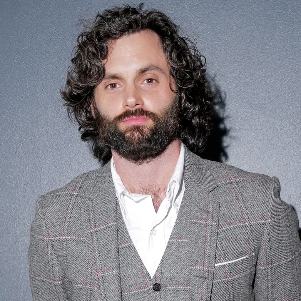 Penn Badgley on Filming You Sex Scenes