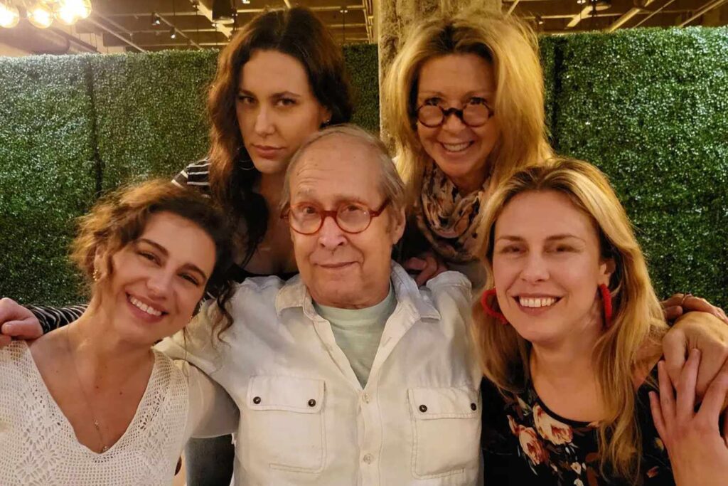 Chevy Chase’s 3 Children: Caley, Emily and Cydney