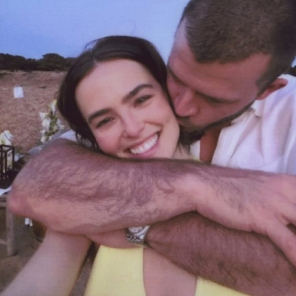 Zoey Deutch Engaged to Jimmy Tatro