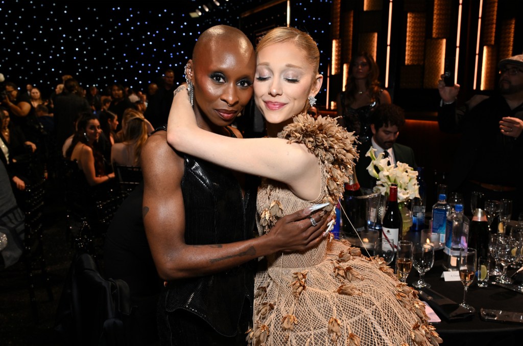 Ariana Grande, Cynthia Erivo Rehearse ‘Wicked’ Song ‘Popular’ in Video