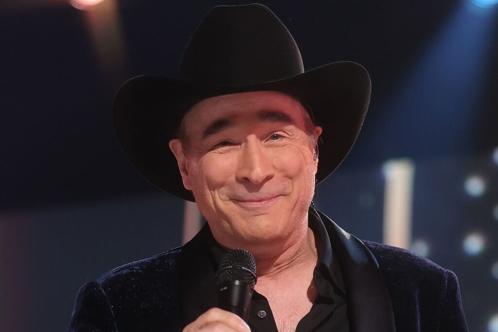 Clint Black on the Moment His Team Hinted He’d Get 2025 BMI Icon Award (Exclusive)