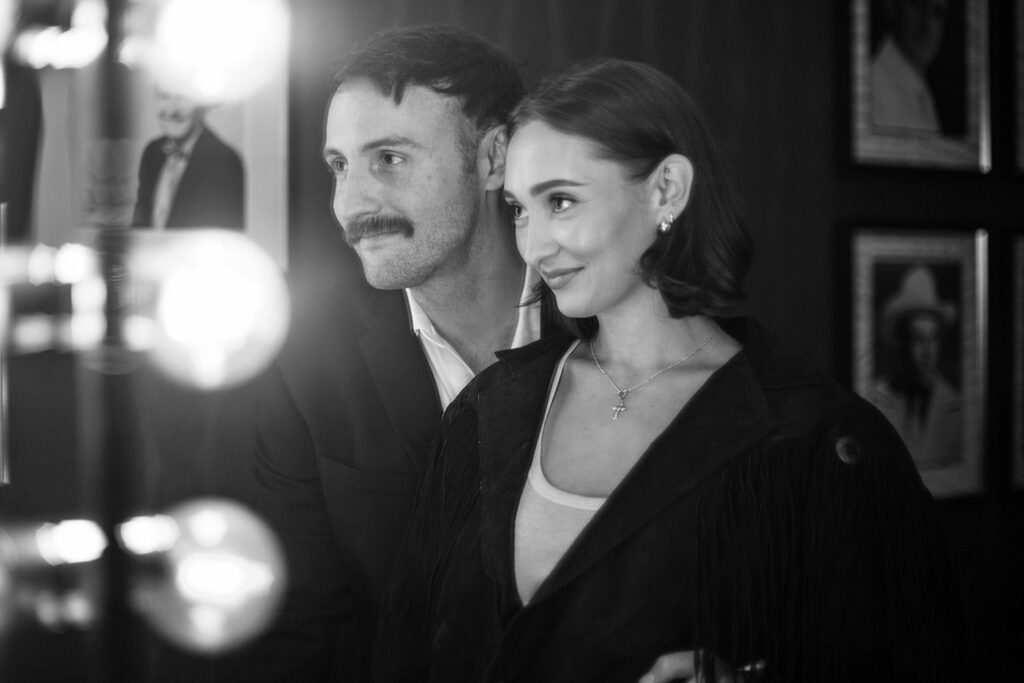Ruston Kelly Is Engaged to Tia Cubelic! Inside the Singer’s Backstage Proposal