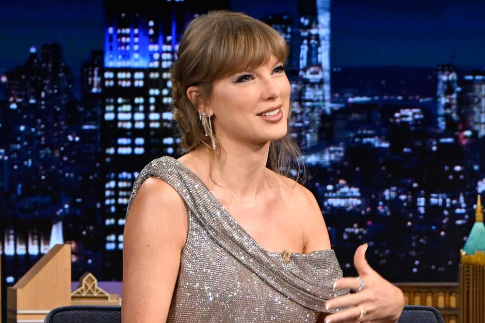 Taylor Swift Reveals the TV Shows She’s Watching Right Now