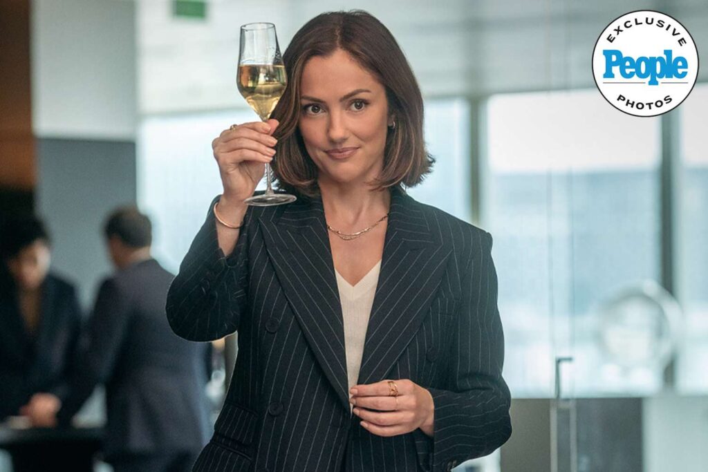 Minka Kelly Stars in Trailer for Holiday Rom-Com ‘Champagne Problems’ (Exclusive)