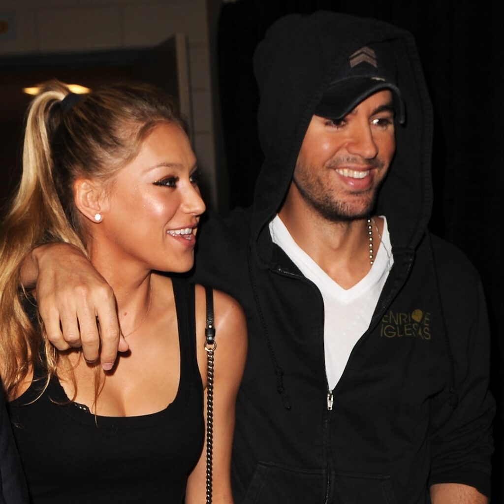 Inside Enrique Iglesias and Pregnant Anna Kournikova’s Private Romance
