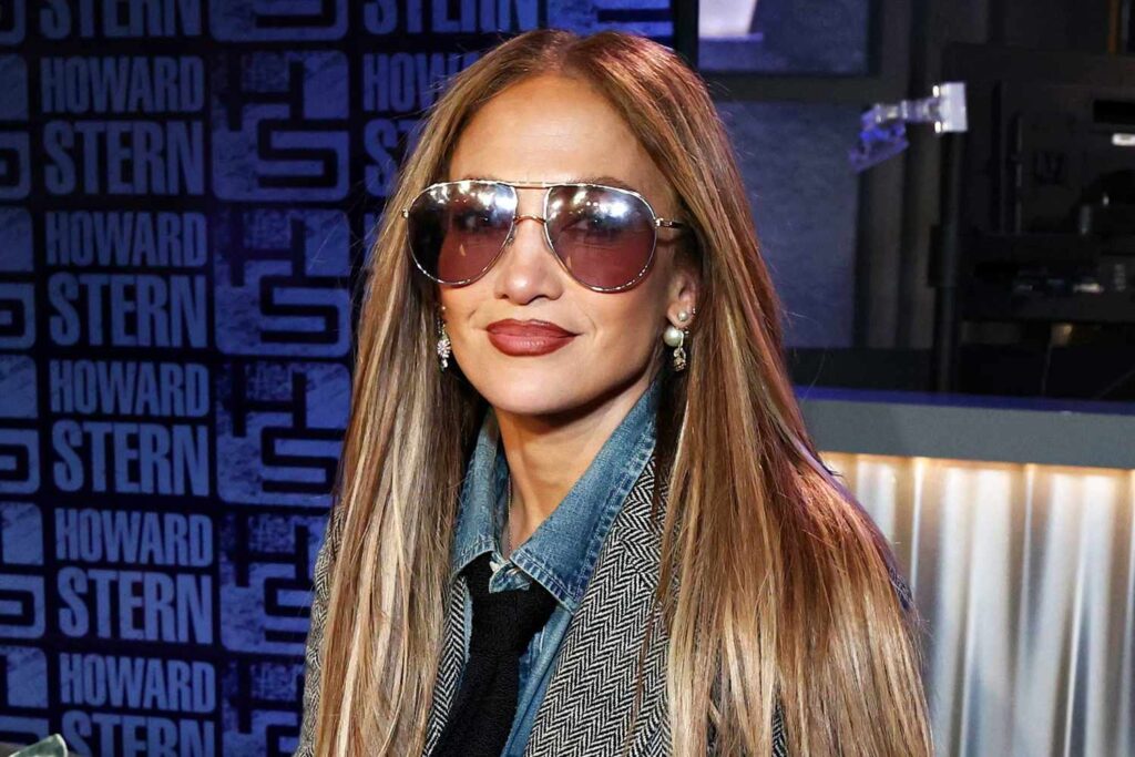 Jennifer Lopez Will Not Join Raya: ‘I’m Old-Fashioned’
