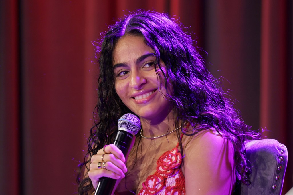 Jessie Reyez Talks ‘People’s Purge’ Poetry Book With Billboard Book Club