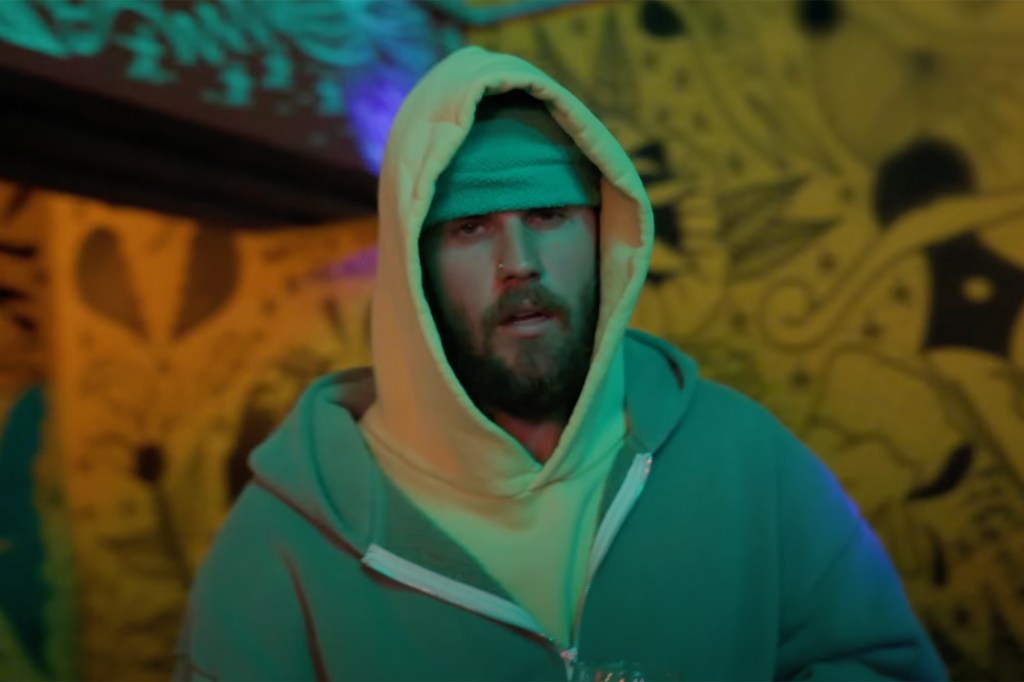 Justin Bieber’s ‘Bad Honey’ Music Video: Watch