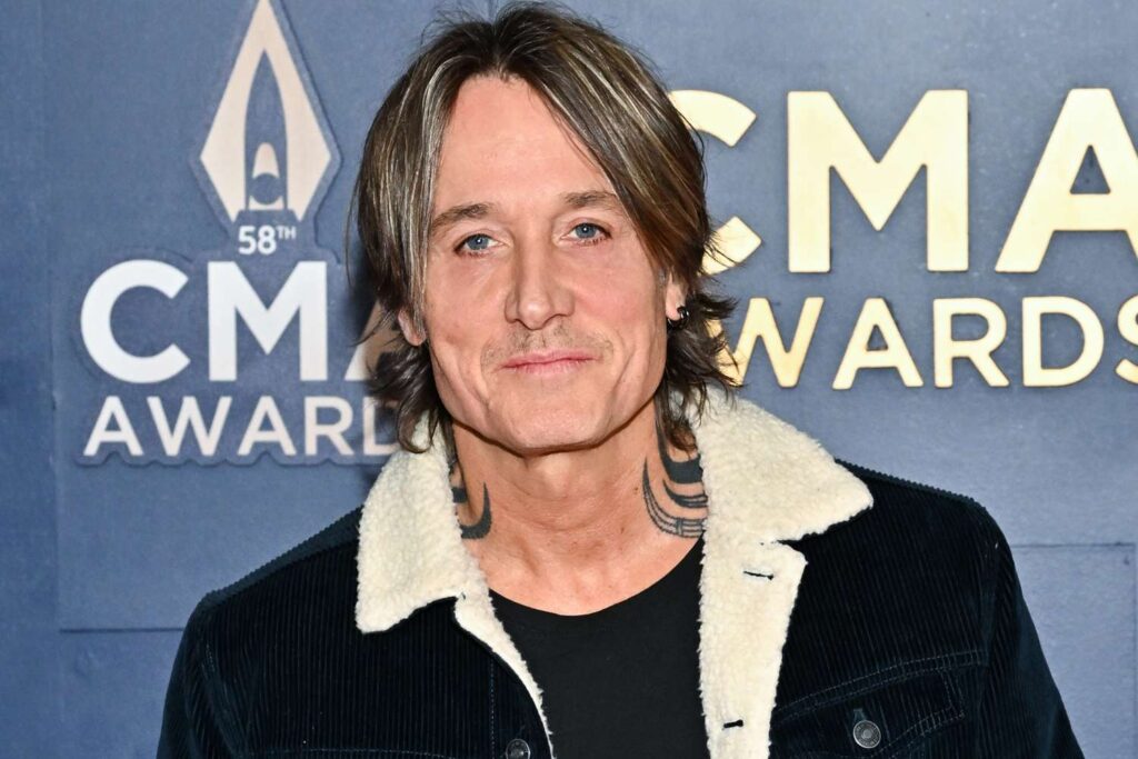 Keith Urban Ditches Wedding Ring as He’s Spotted for First Time Since Wife Nicole Kidman Split