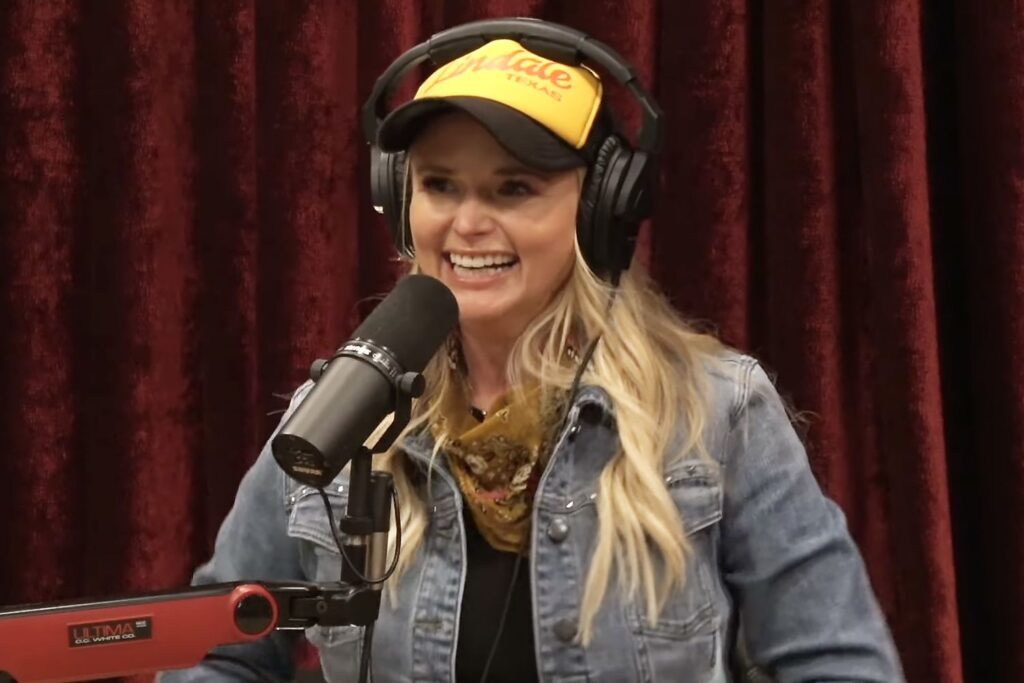 Miranda Lambert Reveals the Surprising Hobby She’s ‘Terrible’ At