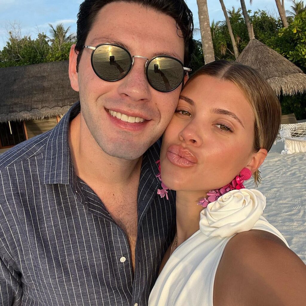 Pregnant Sofia Richie, Husband Elliot Grainge Photos With Eloise