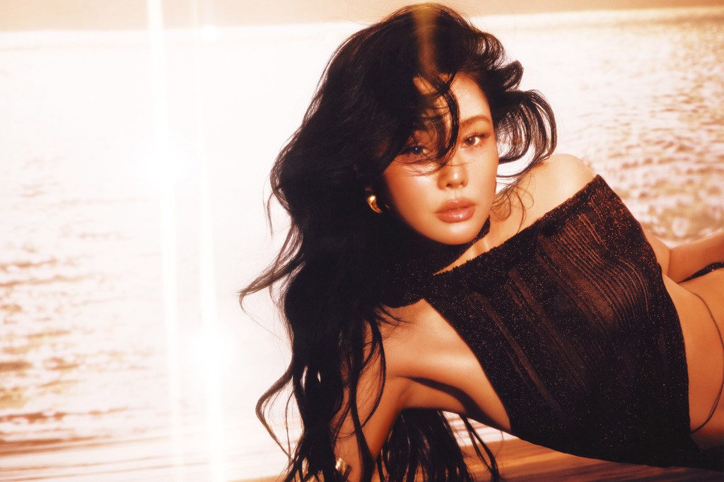 Tia Ray Drops English Single ‘PRESSURE’