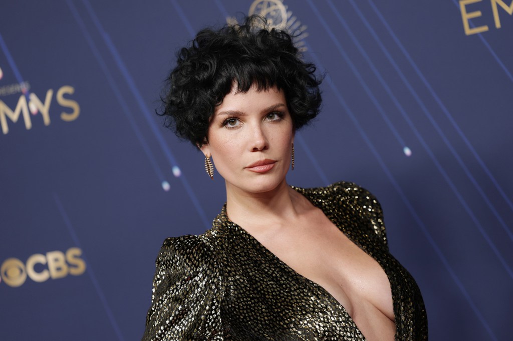 Halsey Shuts Down Man Who Told Her to ‘Stop Talking’ at Show