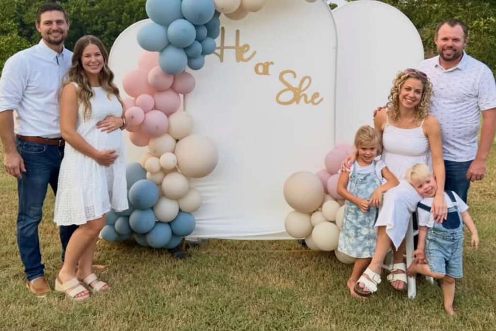 Jana, John-David Duggar Reveal Sex of Babies on the Way in Celebration