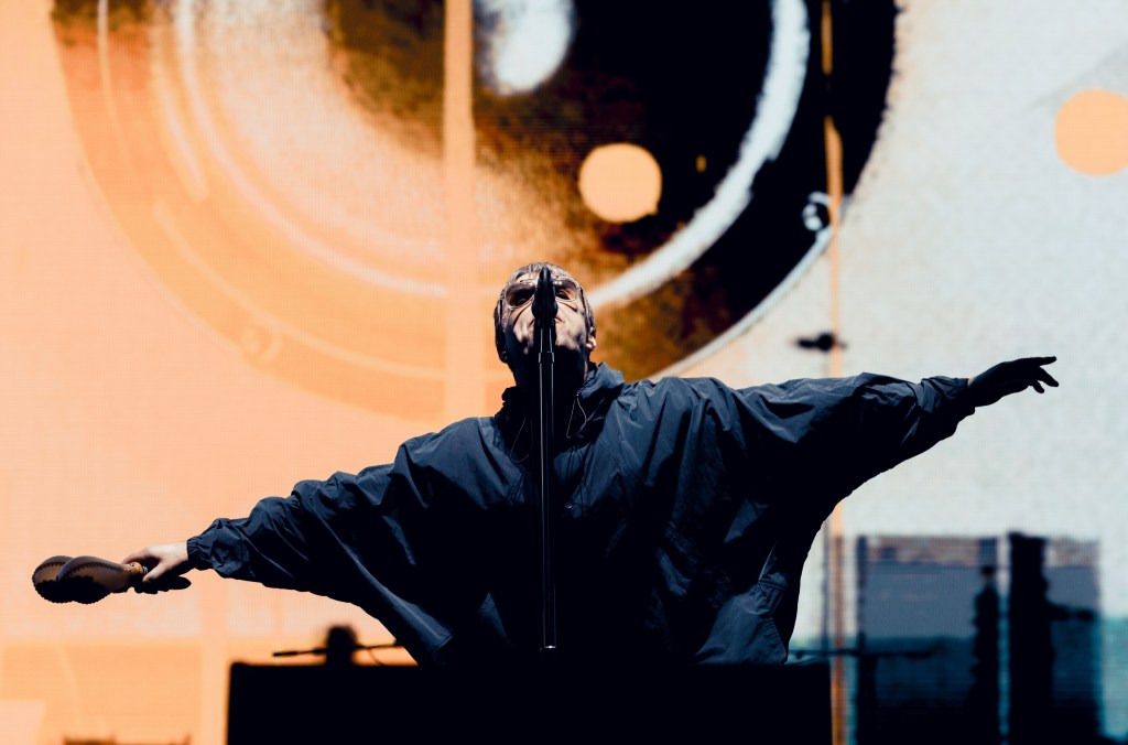 Oasis Plays to 320,000 Fans on 2025 Australia Stadium Tour