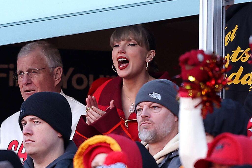 Taylor Swift Cheers as Travis Kelce and the Chiefs Beat the Colts in Overtime