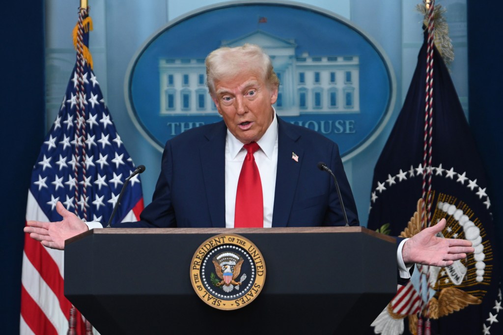 White House Responds to SZA After She Slams Its ‘Rage Baiting’ Tactics