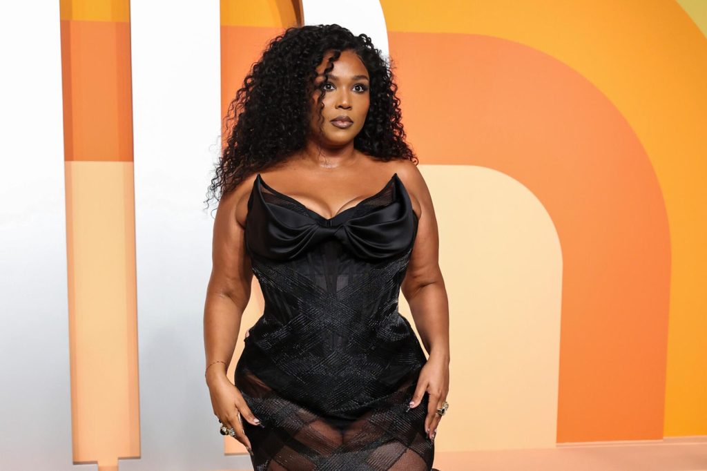 Lizzo Tears Up Over ICE Shootings, ‘Injustice’ in Minneapolis