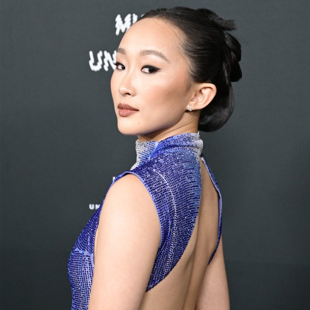 Ji-young Yoo on Weirdest Fan DM